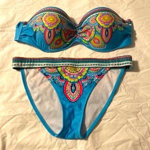 Beautiful Strapless Bikini (Guessing 34D)